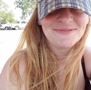 Meet your Posher, Malinda